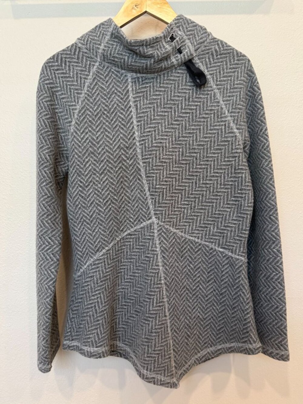Prana Mattea Pullover Wool Gray Herringbone Mock Neck Sweater XL Outdoors Hiking